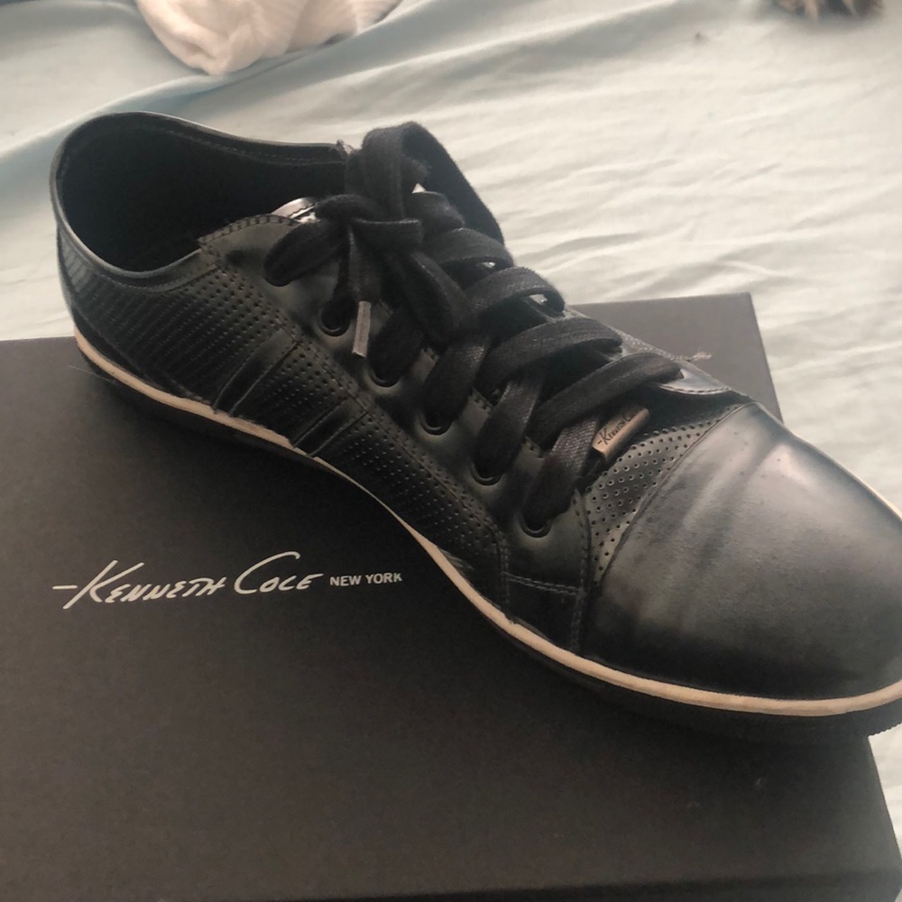 Kenneth Cole Leather shoes